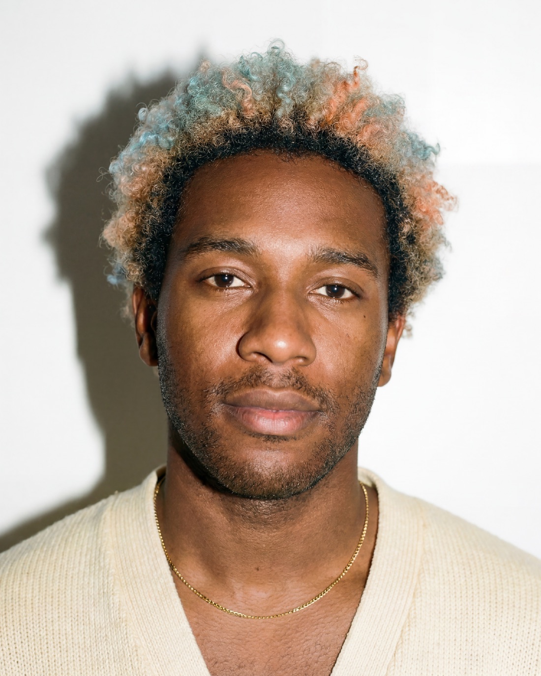 Casting portrait: bleached and dyed curls